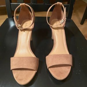Kelly & Kate Nude Heels